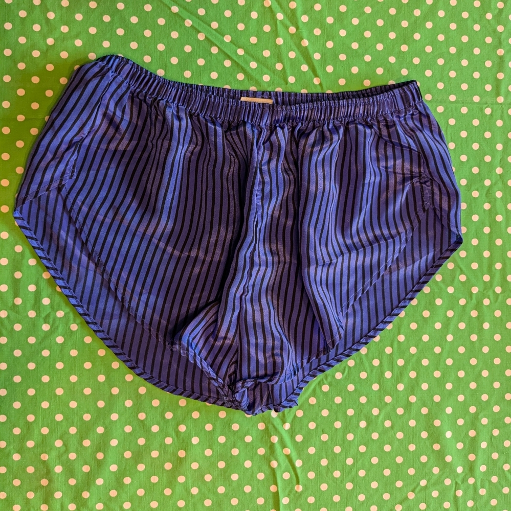 Vintage 80s/90s Frederick's of Hollywood's Sexy Pajama shorts. Medium